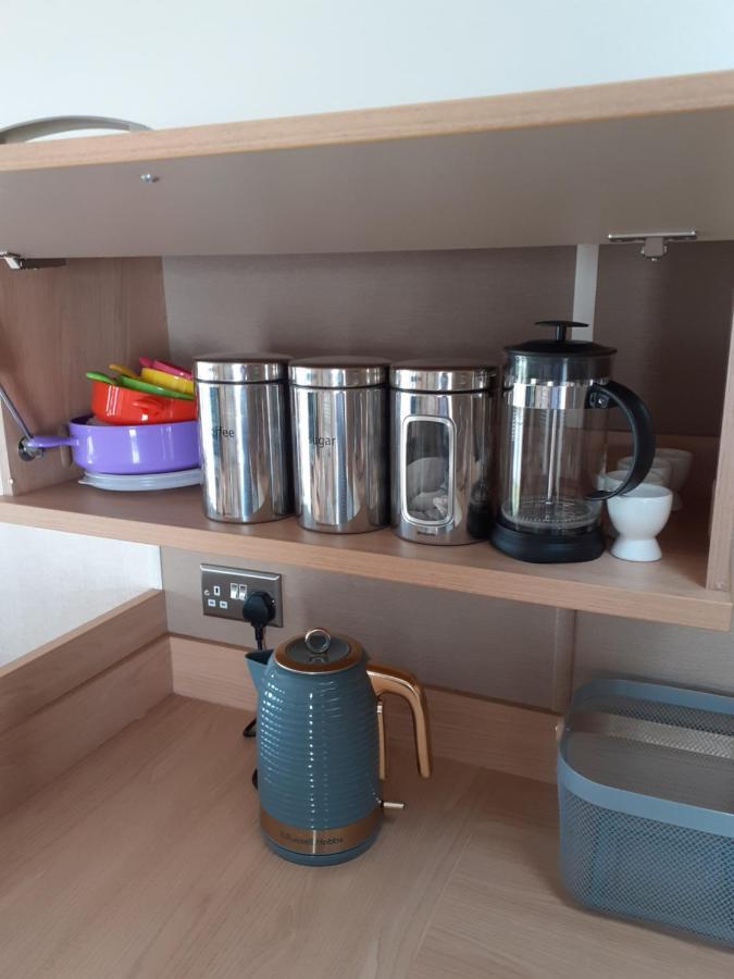 Rick'S Retreat Static Caravan Near The Beach With Free Wifi Lossiemouth Exterior foto
