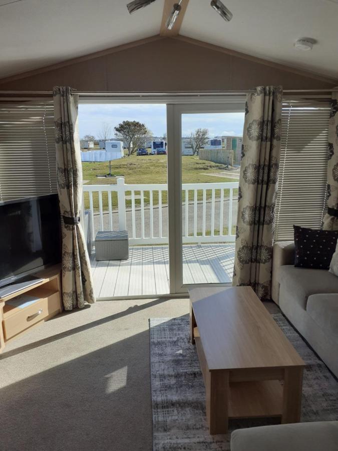 Rick'S Retreat Static Caravan Near The Beach With Free Wifi Lossiemouth Exterior foto